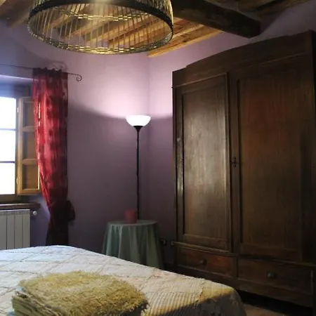 Casa di campagna Gombereto 10